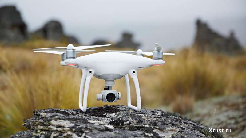 Качество в новом виде квадрокоптер DJI Phantom 4