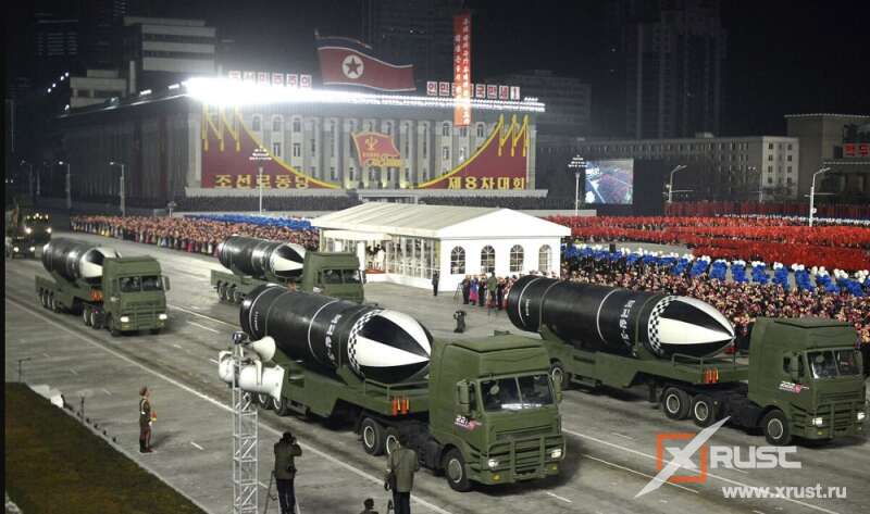 Северная Корея блеснула на параде рекордным числом ядерных ракет